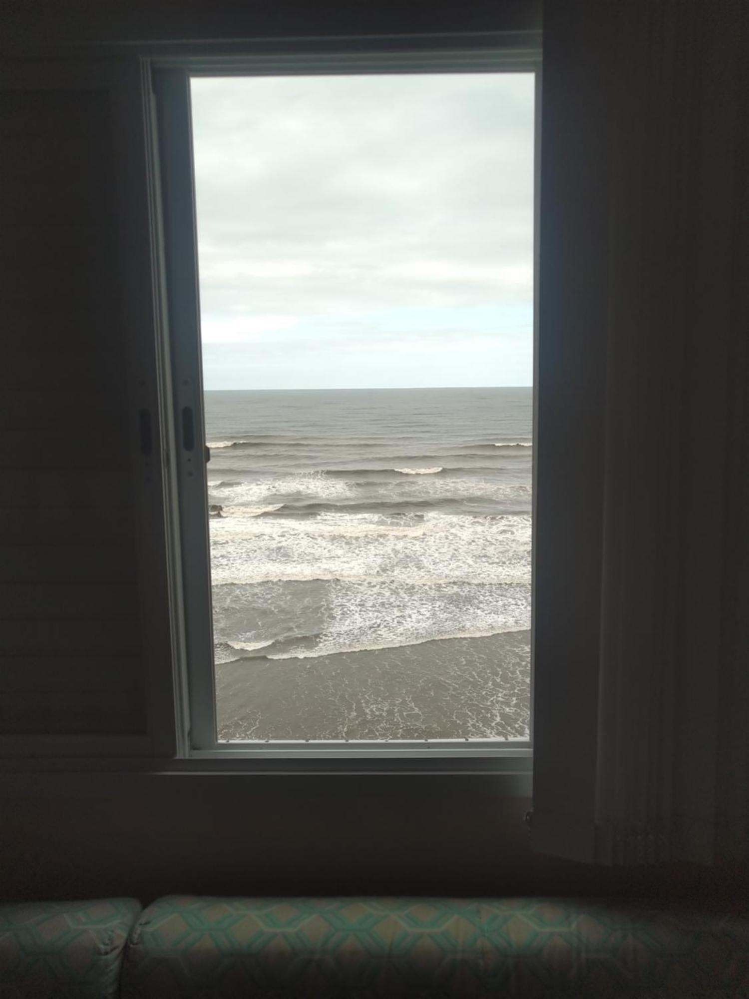 Apartamento Frente Mar Pe Na Areia Πράια Γκράντε Εξωτερικό φωτογραφία