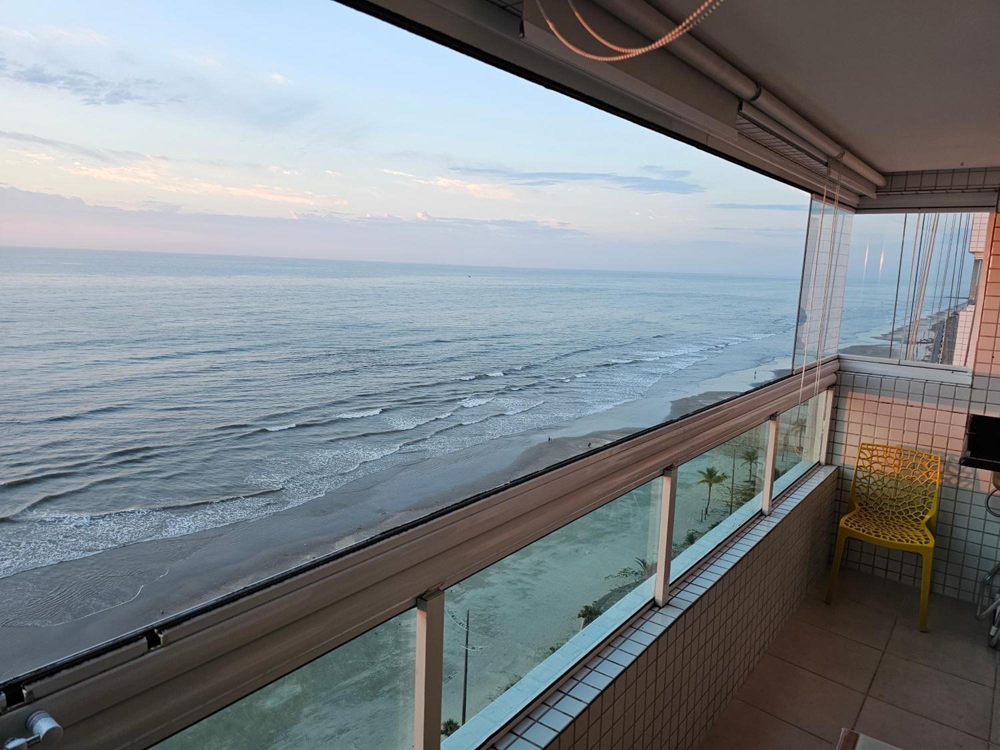 Apartamento Frente Mar Pe Na Areia Πράια Γκράντε Εξωτερικό φωτογραφία